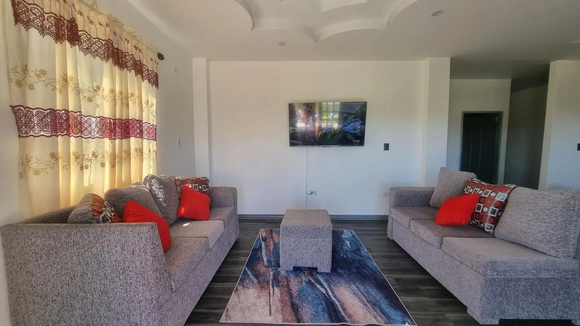 Diamond Cut Villa And Suites location